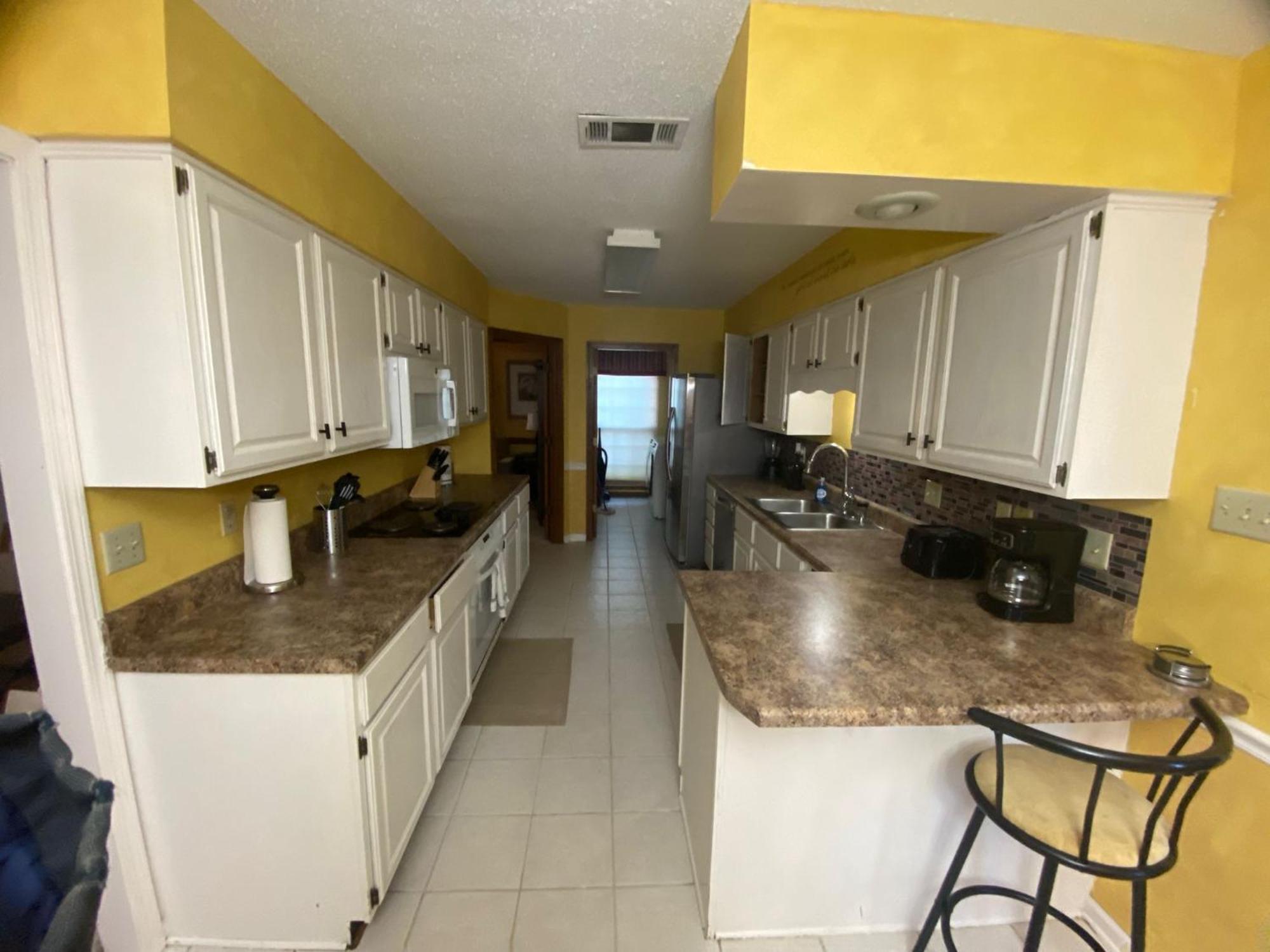 Peaceful & Elegant Sleeps 16 With Pool Near Mall Memphis